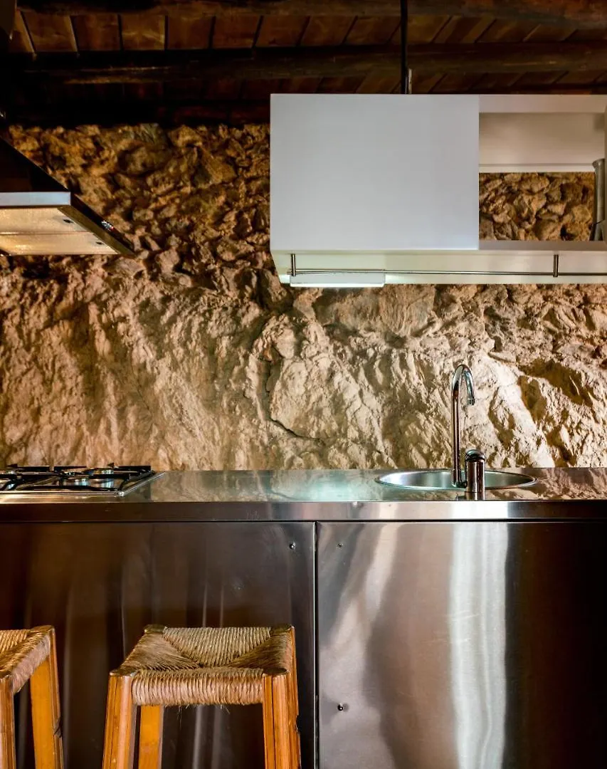El Risco Del Lomero Holiday home Valdelarco