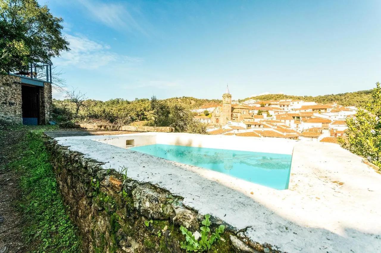El Risco Del Lomero Holiday home Valdelarco