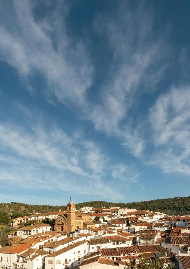 El Risco Del Lomero Holiday home Valdelarco Spain
